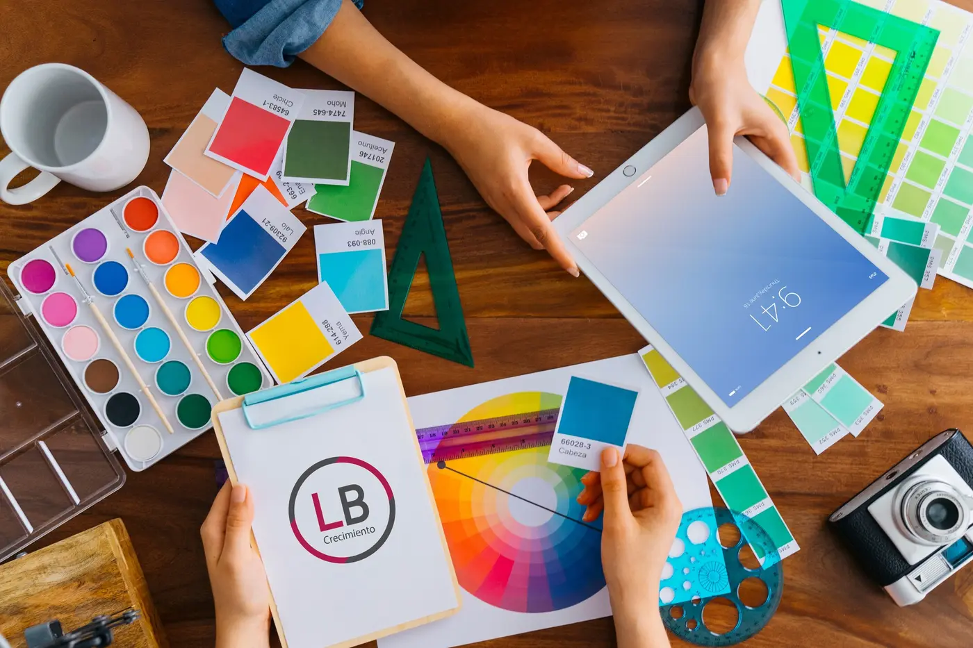 Material de diseño y selección de colores